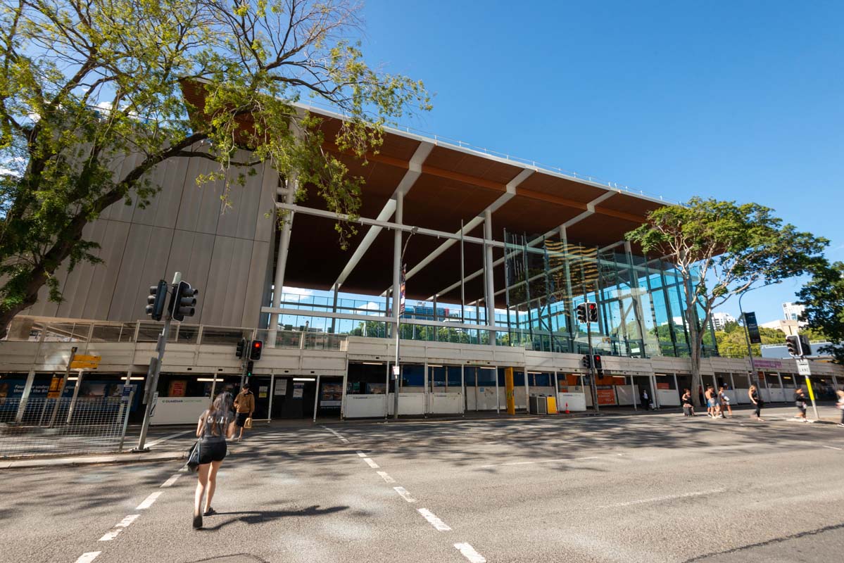 View of the main station building from Roma Street. 