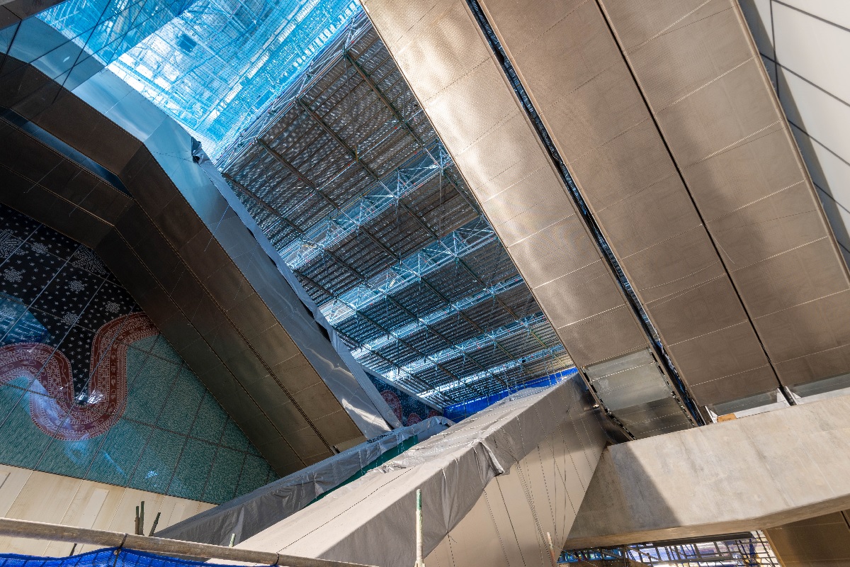 Boggo Road station escalators and installed artwork